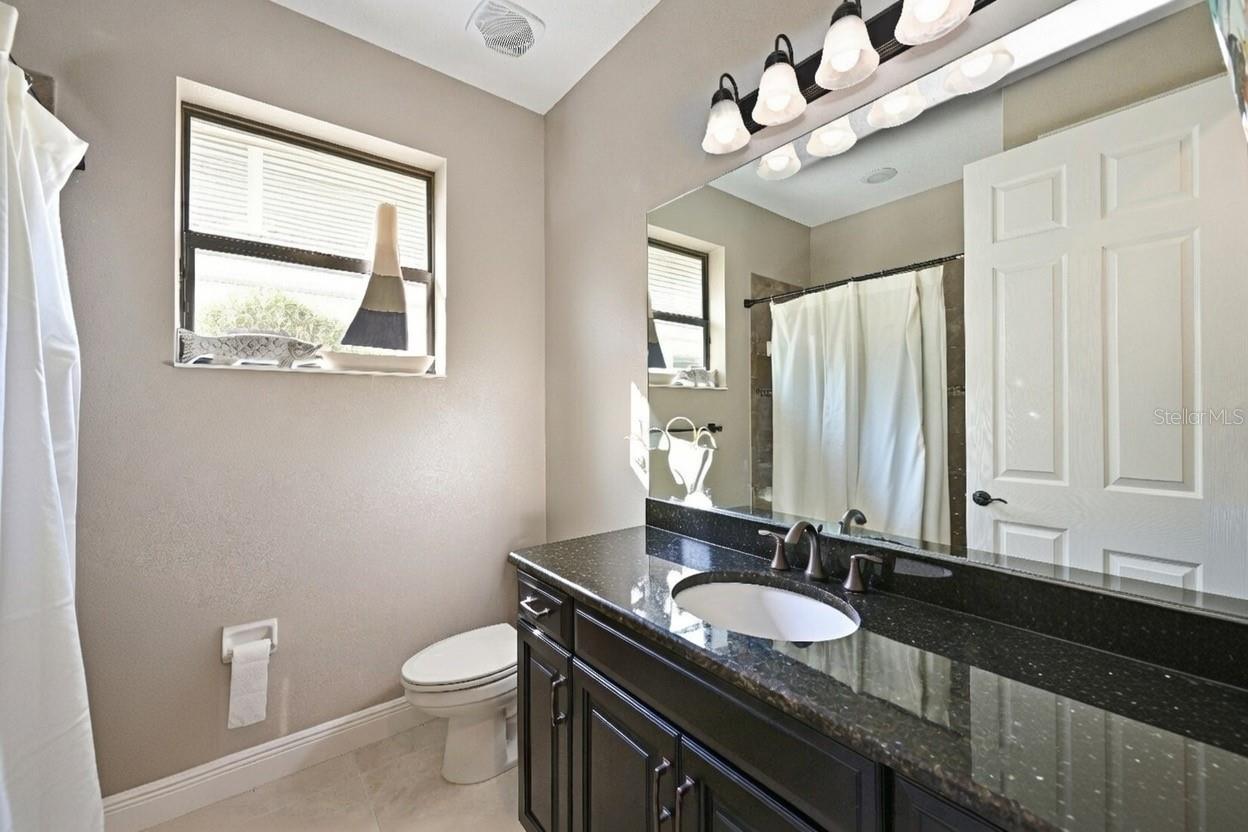 LAKEHOUSE COVE AT WATERSIDE - Residential