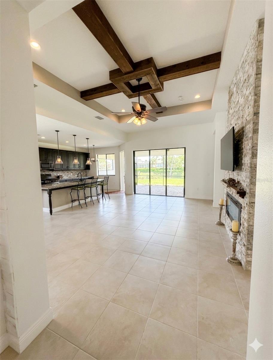 LAKEHOUSE COVE AT WATERSIDE - Residential