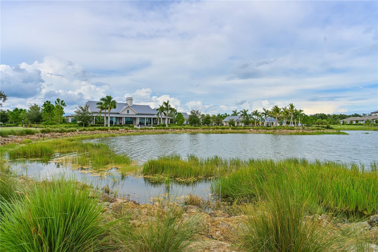 LAKEHOUSE COVE AT WATERSIDE - Residential