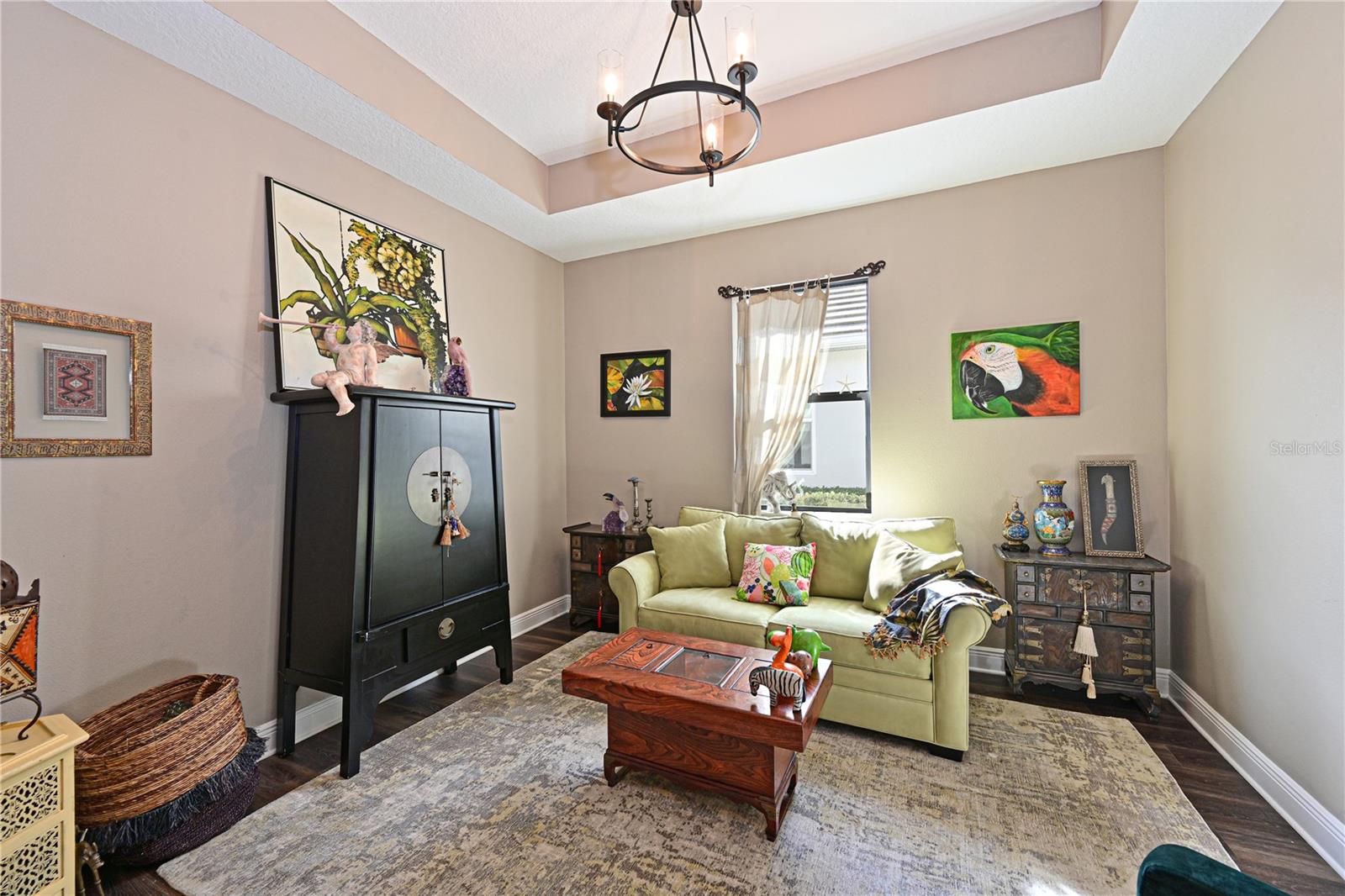 LAKEHOUSE COVE AT WATERSIDE - Residential