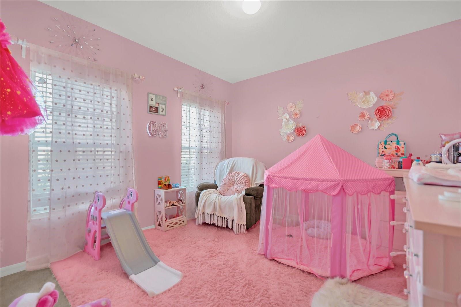 4625 BERNARD BOULEVARD