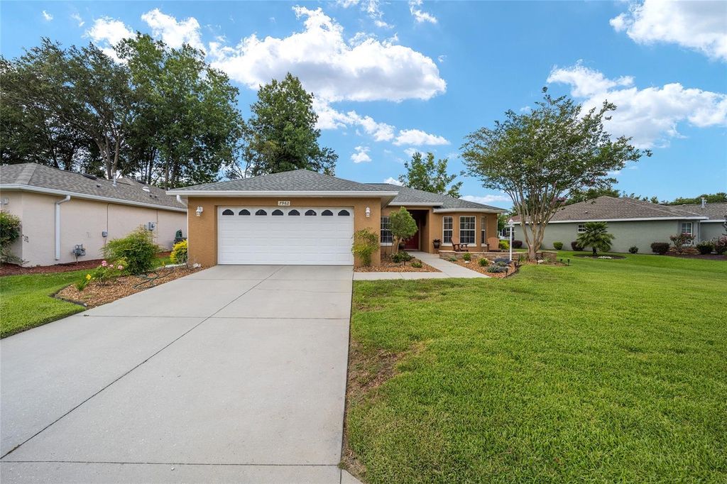 Photo of 7962 SW 83rd Place, Ocala, FL 34476 (MLS # OM720186)