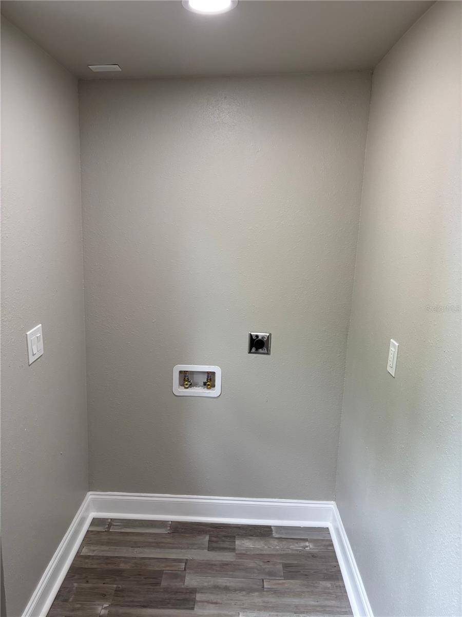 EVYLN HEIGHTS UNIT 03 REP - Residential