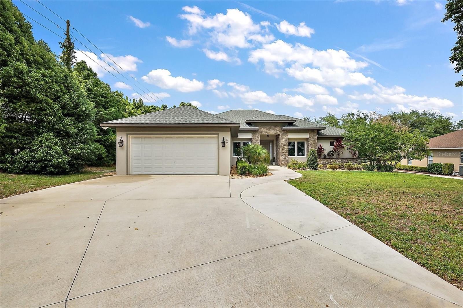 562 DOWLING CIRCLE