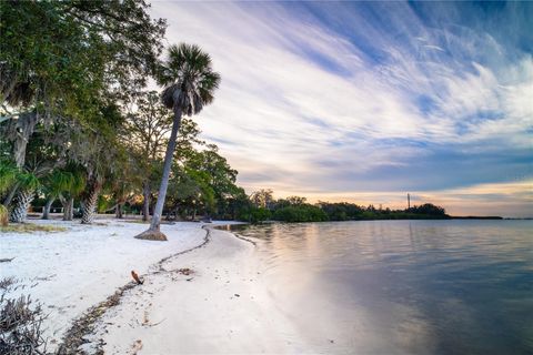 A home in OLDSMAR