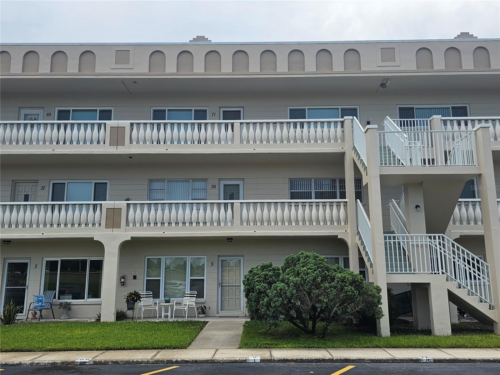 2284 PHILIPPINE DRIVE 39