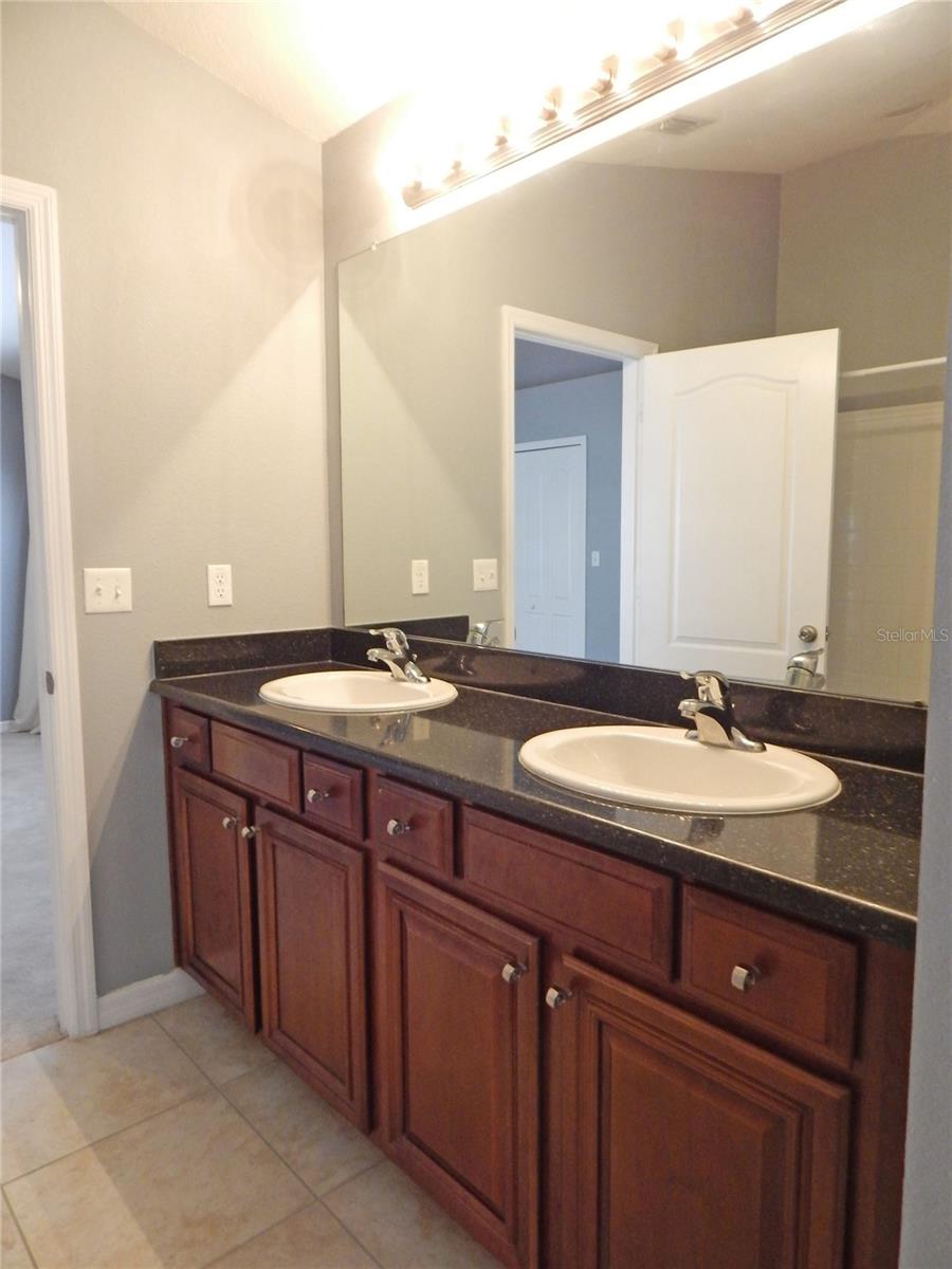 FISHHAWK RANCH PH 2 TR 1 - Residential