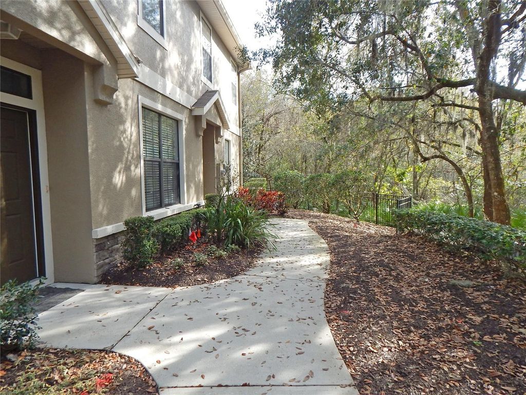 Photo of 16411 Kingletridge Avenue, Lithia, FL 33547 (MLS # TB8508782)