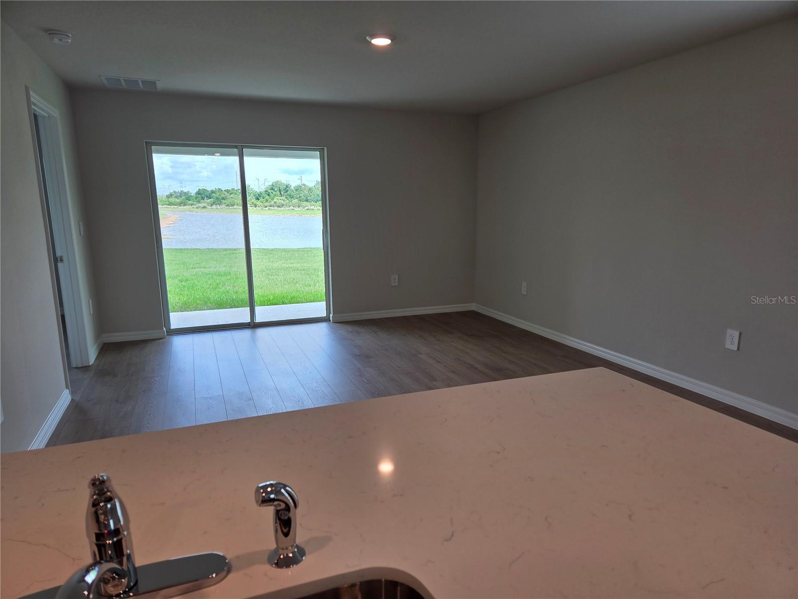 10646 HIDDEN BANKS GLEN