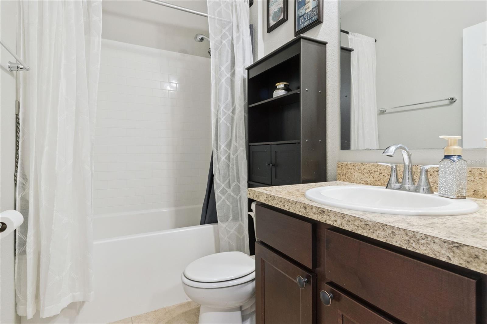 MALLORY SQUARE PH 2 - Residential