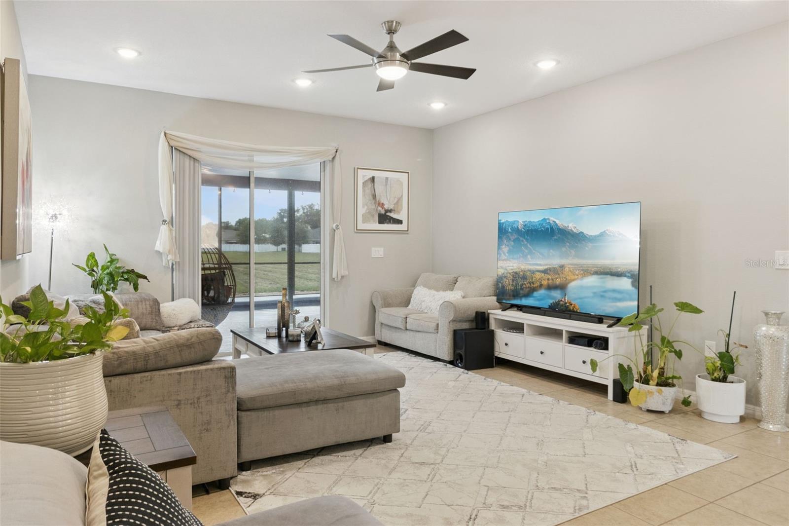 MALLORY SQUARE PH 2 - Residential