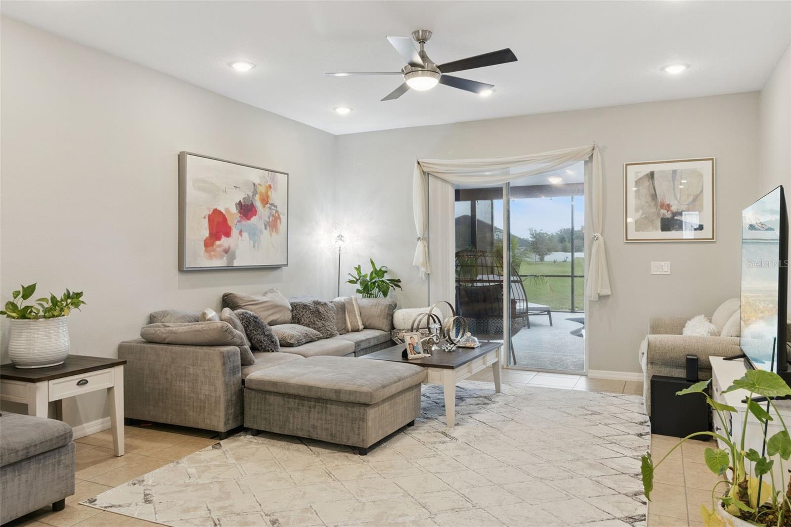 MALLORY SQUARE PH 2 - Residential