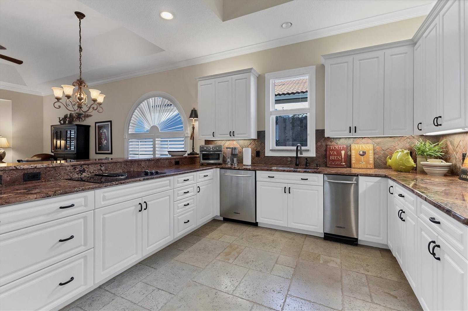 PRESTANCIE, LA VISTA - Residential