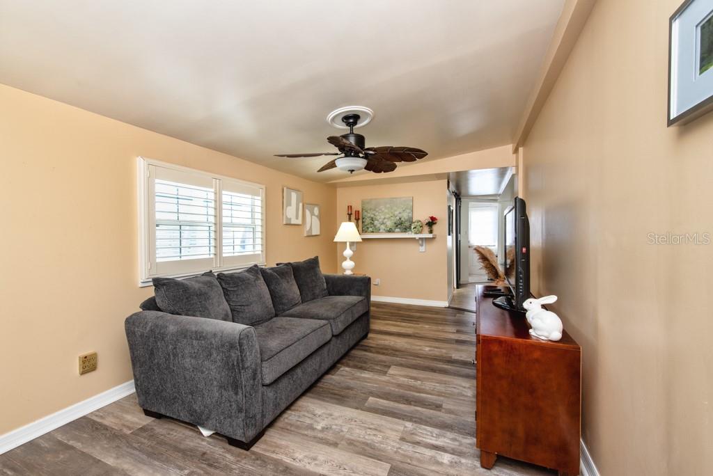 4851 W GANDY BOULEVARD B2L38