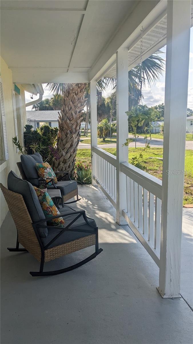 MANASOTA SUB LT 7 BLK J - Residential