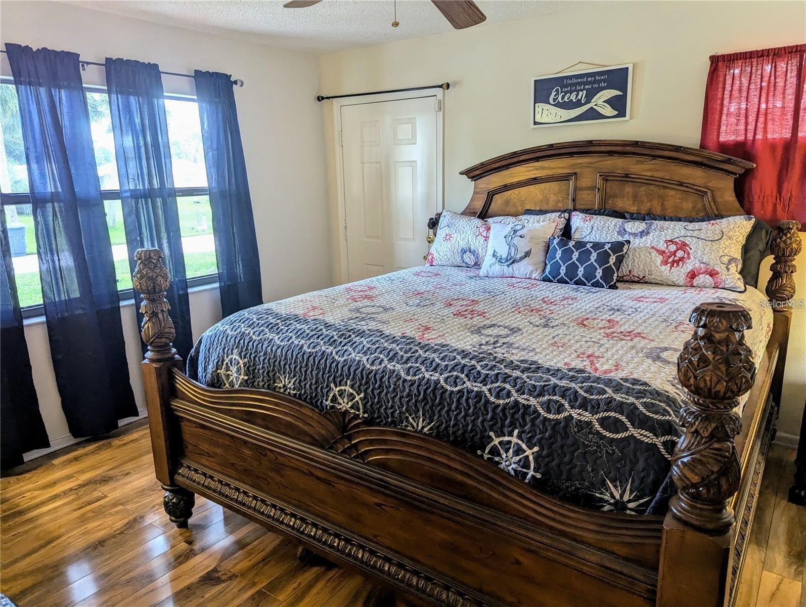 MANASOTA SUB LT 7 BLK J - Residential