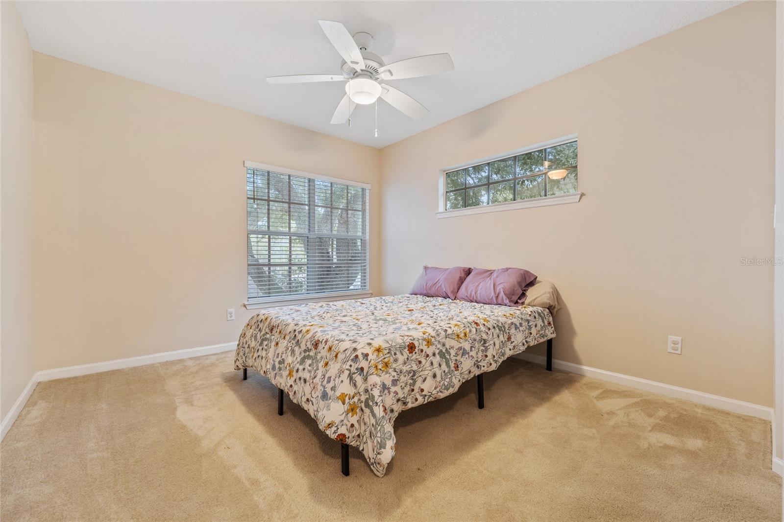 SUNSET LAKE - Residential