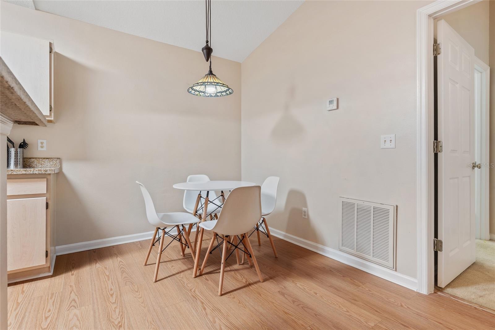 SUNSET LAKE - Residential