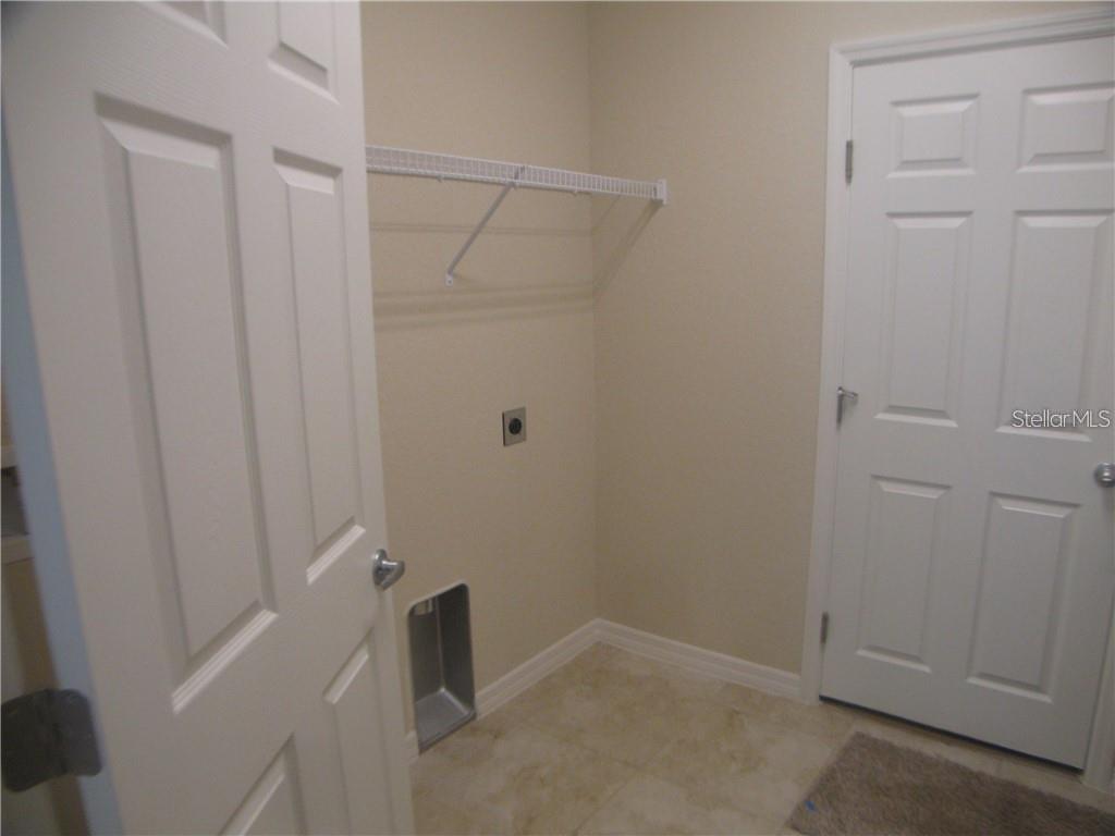 CANOPY RESERVE - Residential Lease