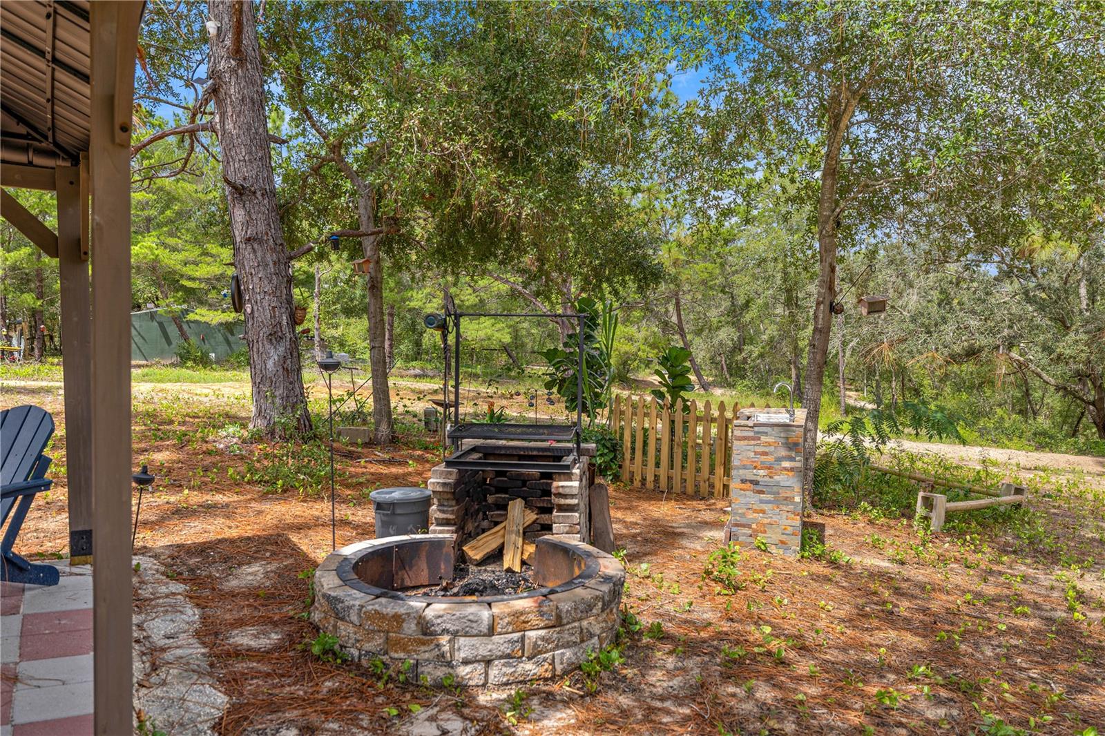 TWIN LAKES RANCHETTES - Residential