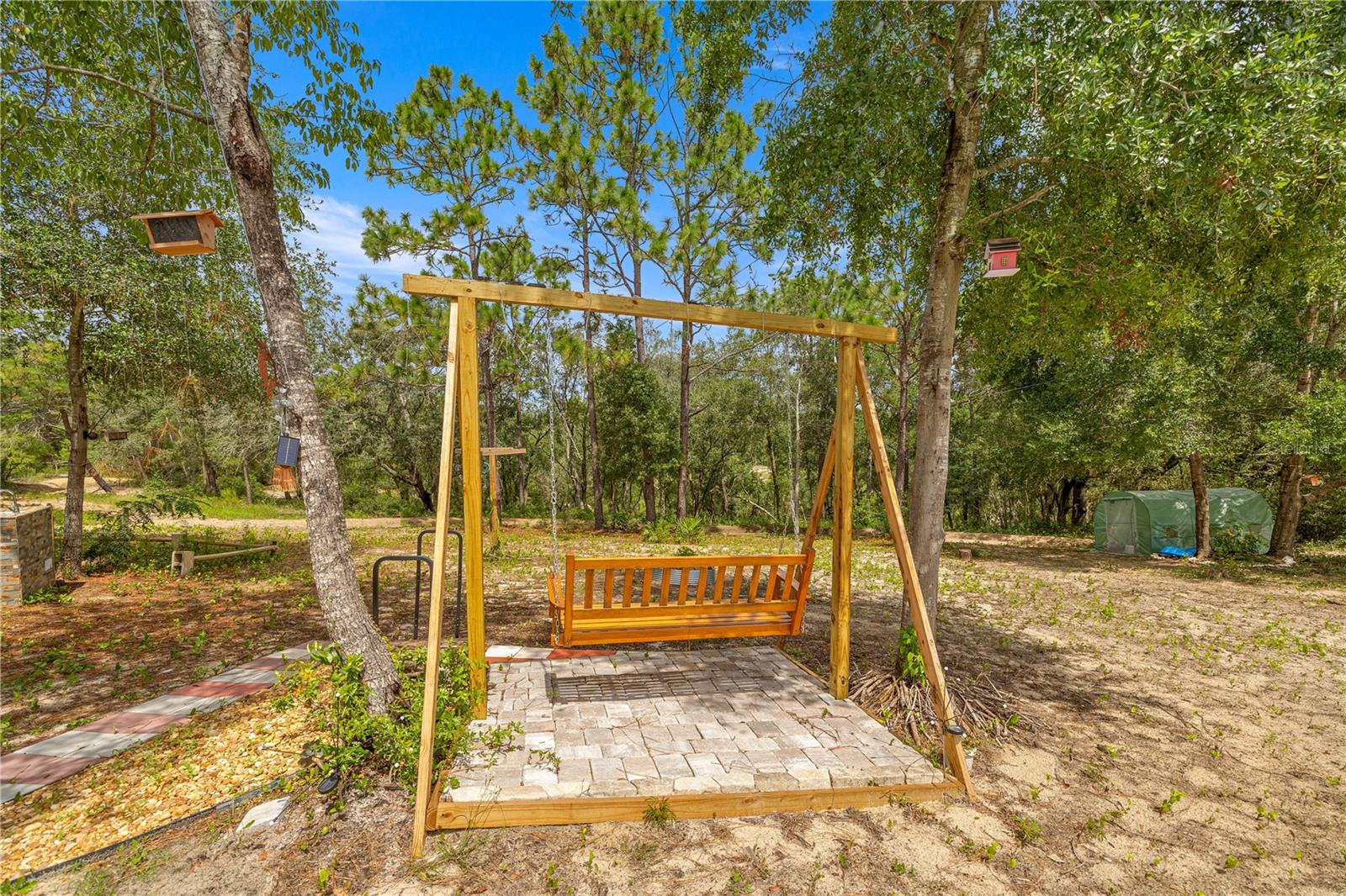 TWIN LAKES RANCHETTES - Residential