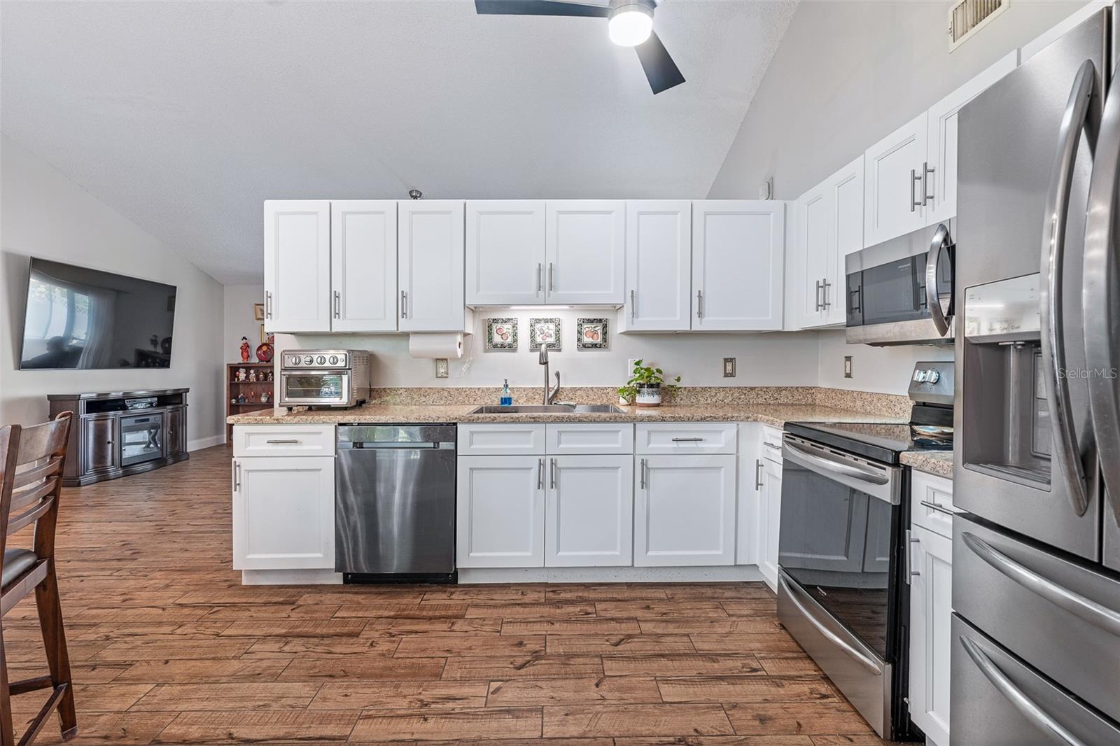 HICKORY VILLAGE REP - Residential