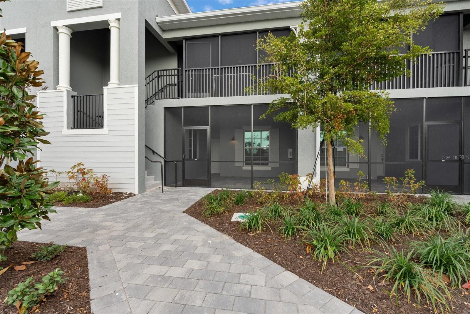 WELLEN PARK GOLF AND COUNTRY CLUB - Residential Lease