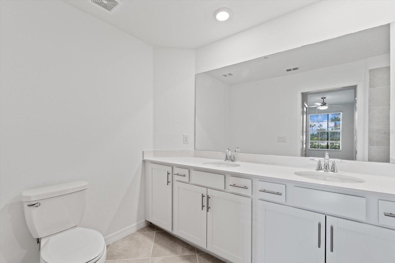WELLEN PARK GOLF AND COUNTRY CLUB - Residential Lease