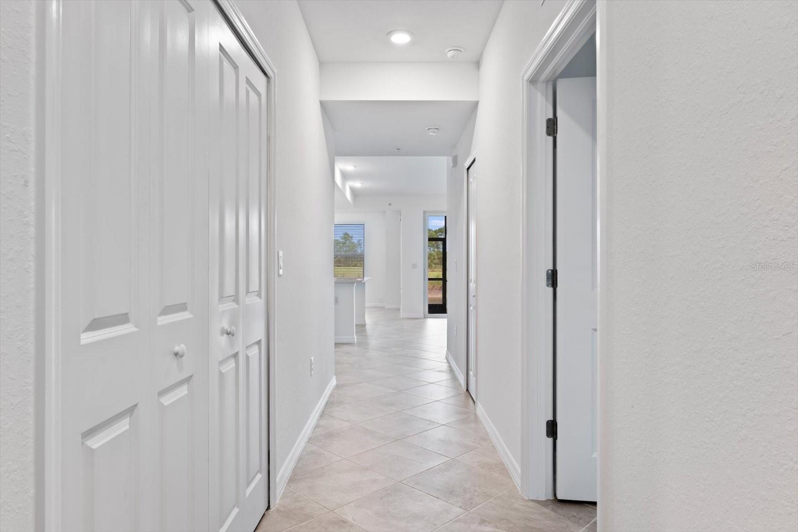 WELLEN PARK GOLF AND COUNTRY CLUB - Residential Lease