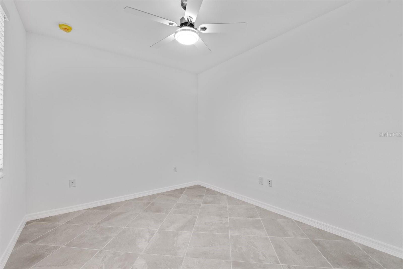 WELLEN PARK GOLF AND COUNTRY CLUB - Residential Lease