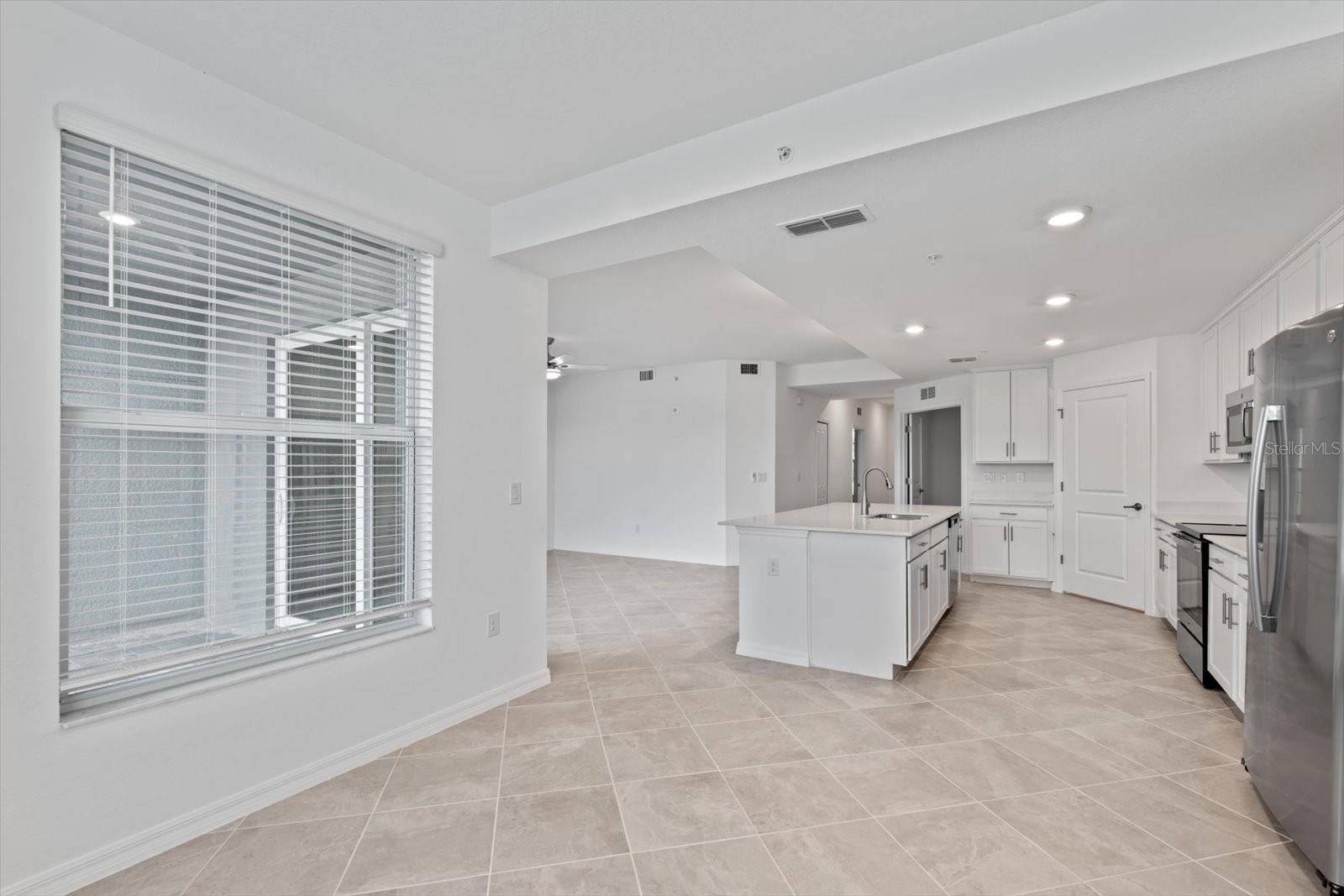 WELLEN PARK GOLF AND COUNTRY CLUB - Residential Lease