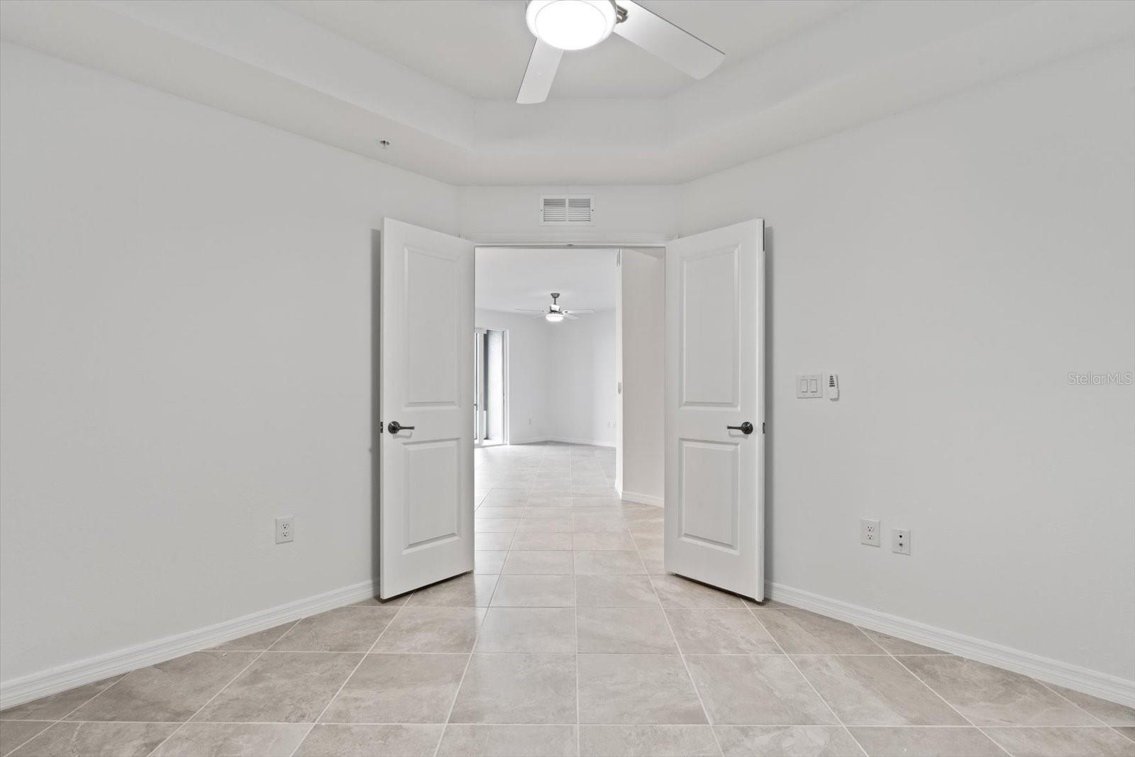 WELLEN PARK GOLF AND COUNTRY CLUB - Residential Lease