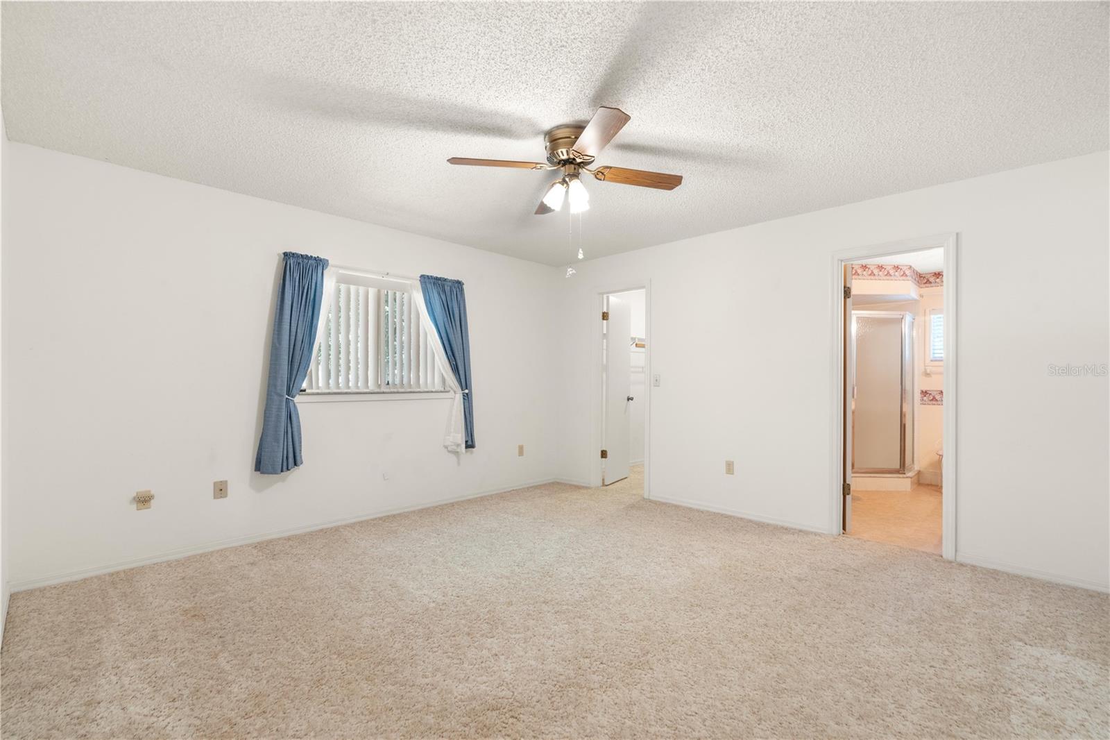 SPRUCE CRK 04 - Residential