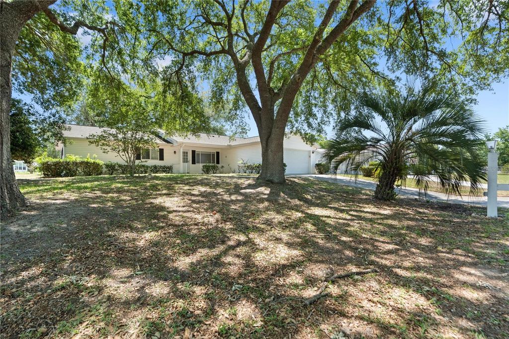 Photo of 11223 SW 64th Court, Ocala, FL 34476 (MLS # W7884923)
