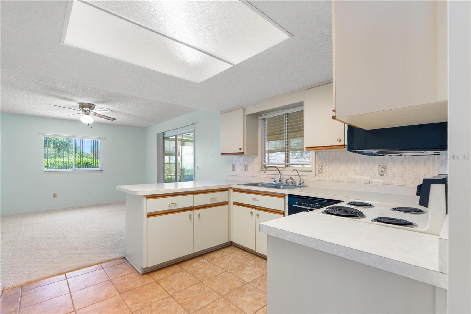 SPRUCE CRK 04 - Residential