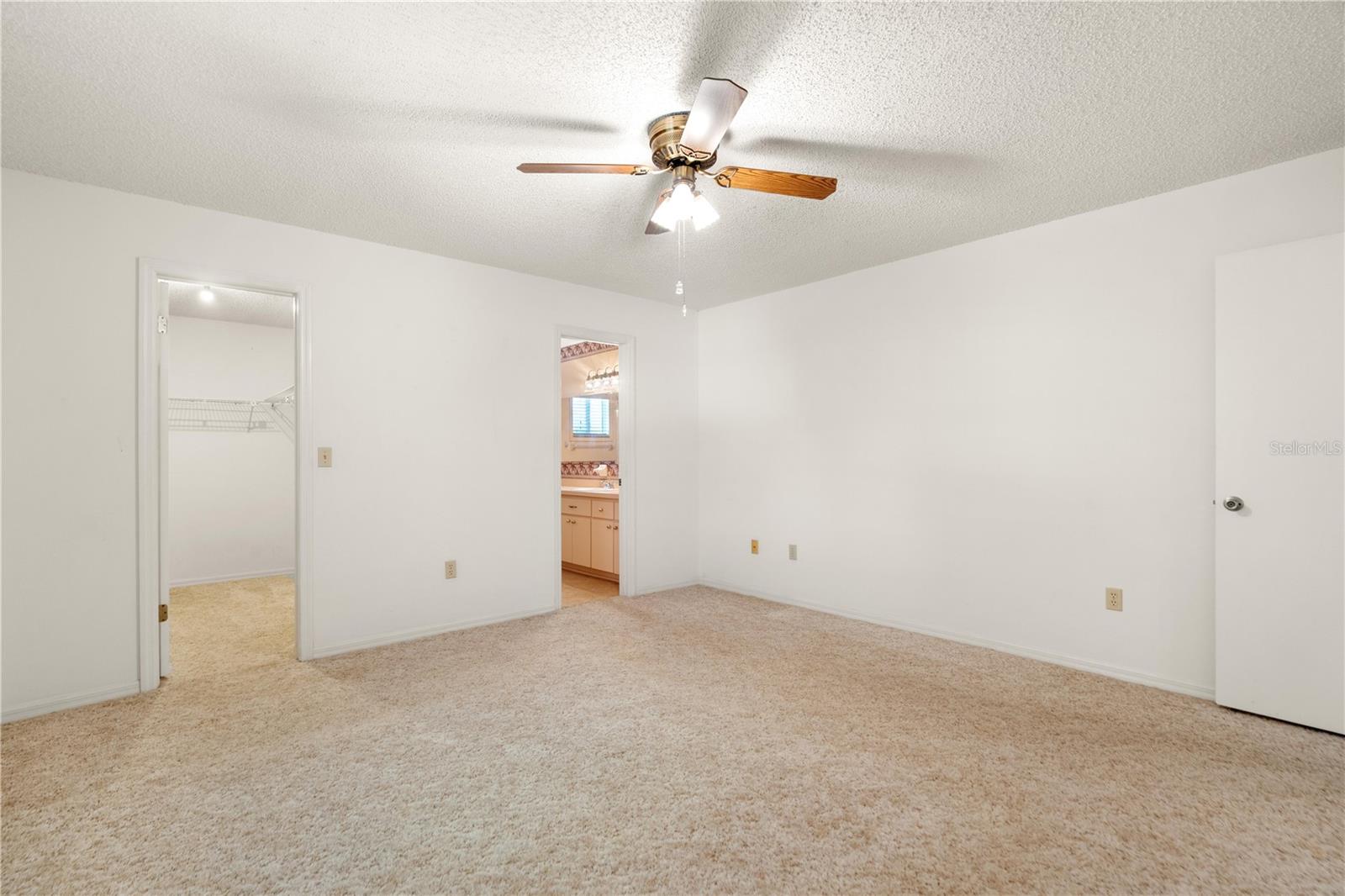 SPRUCE CRK 04 - Residential