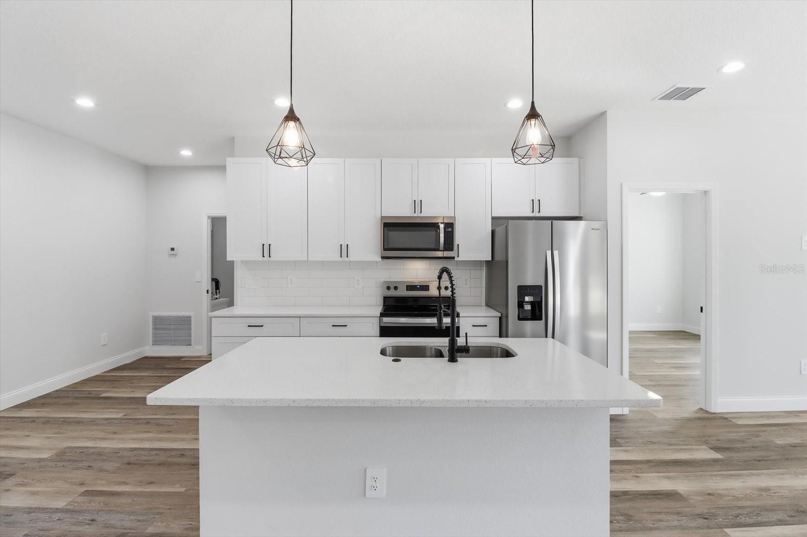 CITRUS SPGS UNIT 27 - Residential