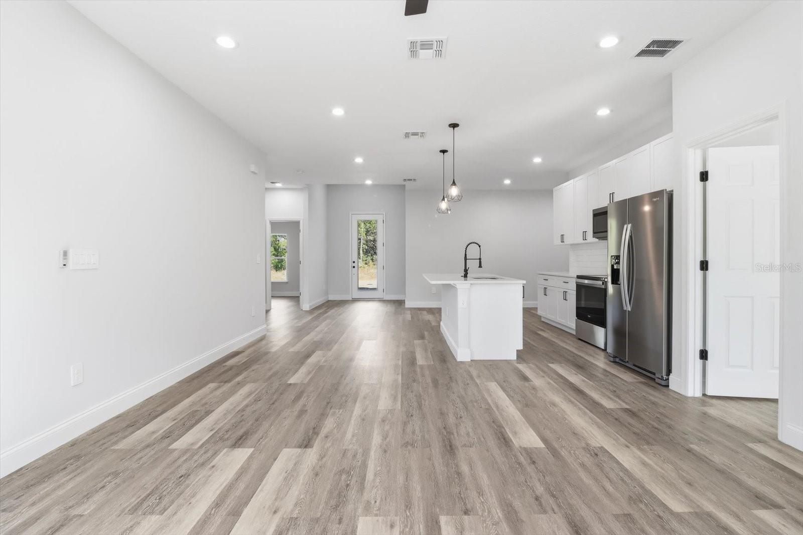 CITRUS SPGS UNIT 27 - Residential