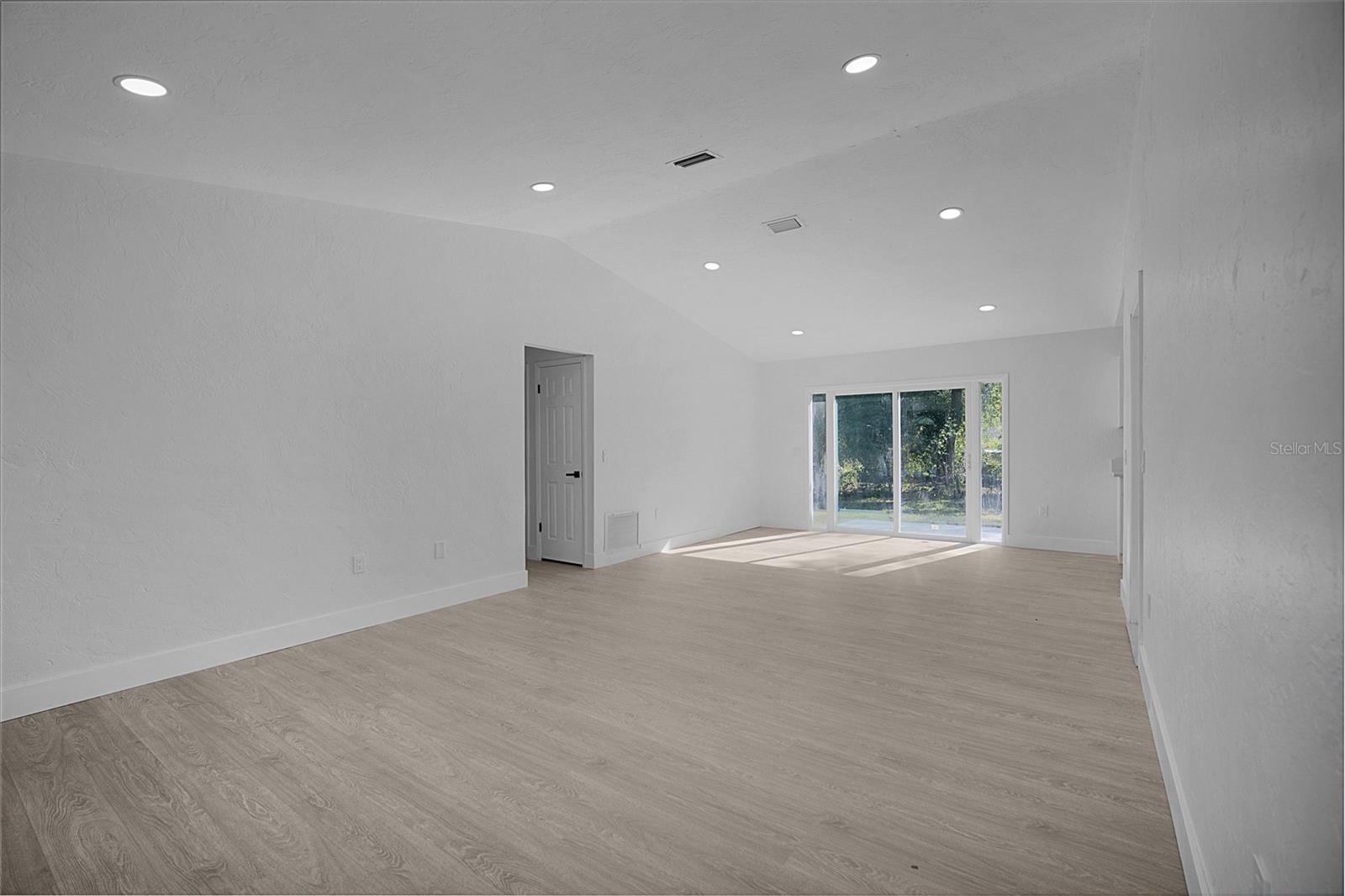 DELTONA LAKES UNIT 53 - Residential