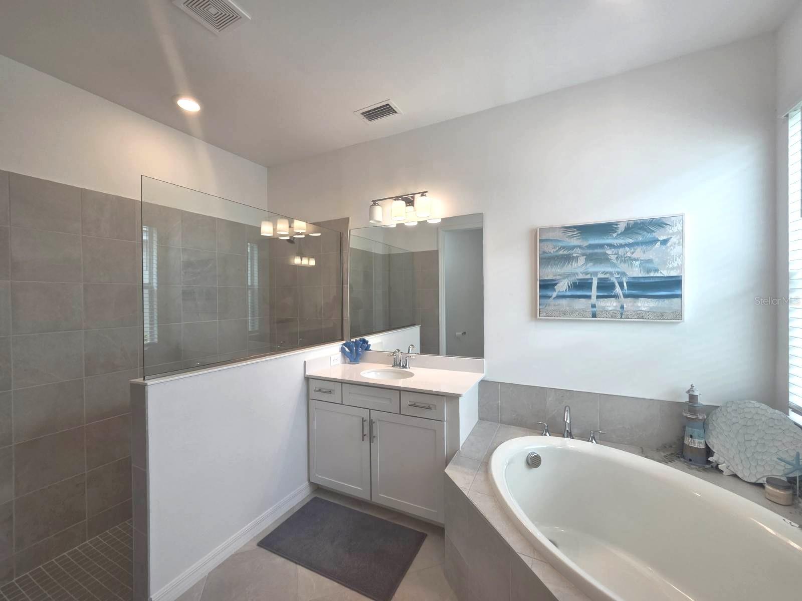 WELLEN  GOLF & COUNTRY CLUB - Residential Lease