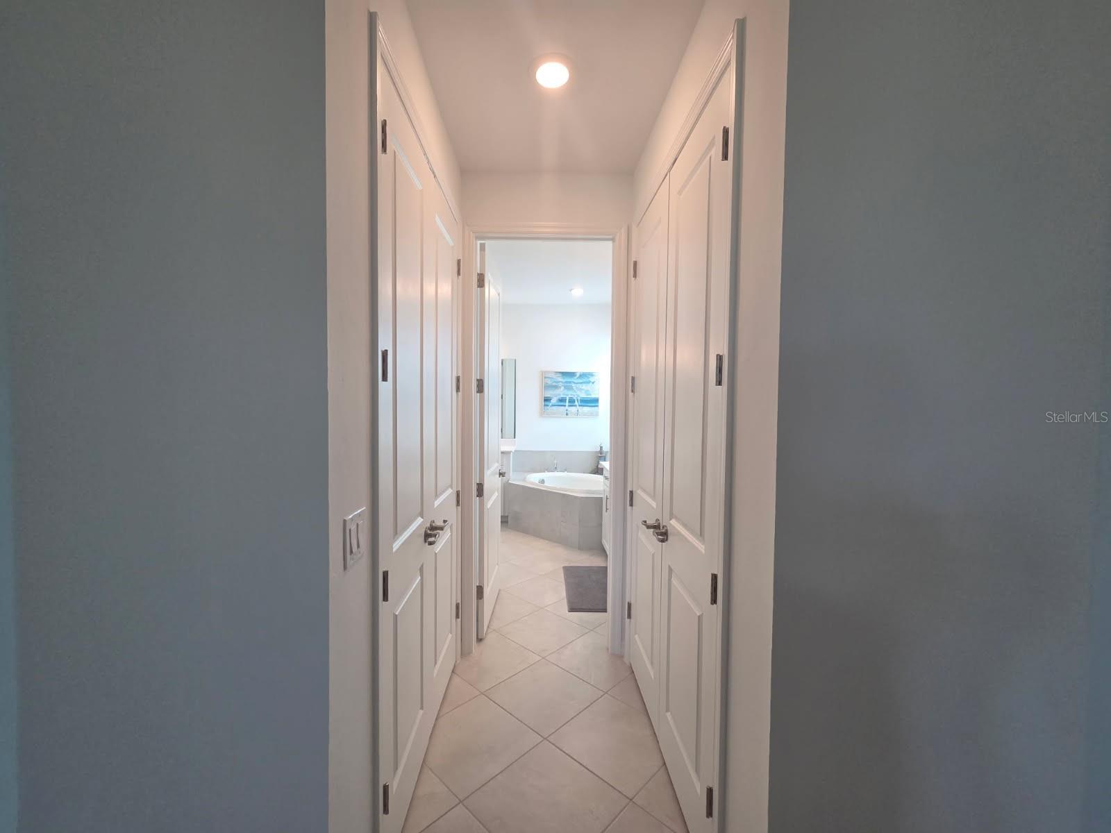 WELLEN  GOLF & COUNTRY CLUB - Residential Lease