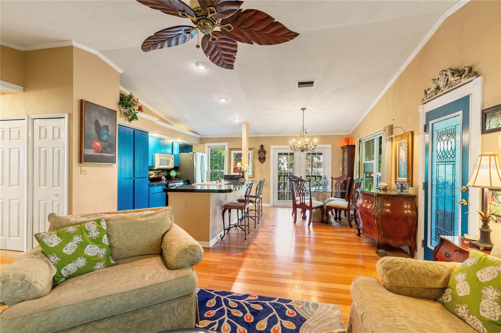 CRYSTAL BEACH - Residential