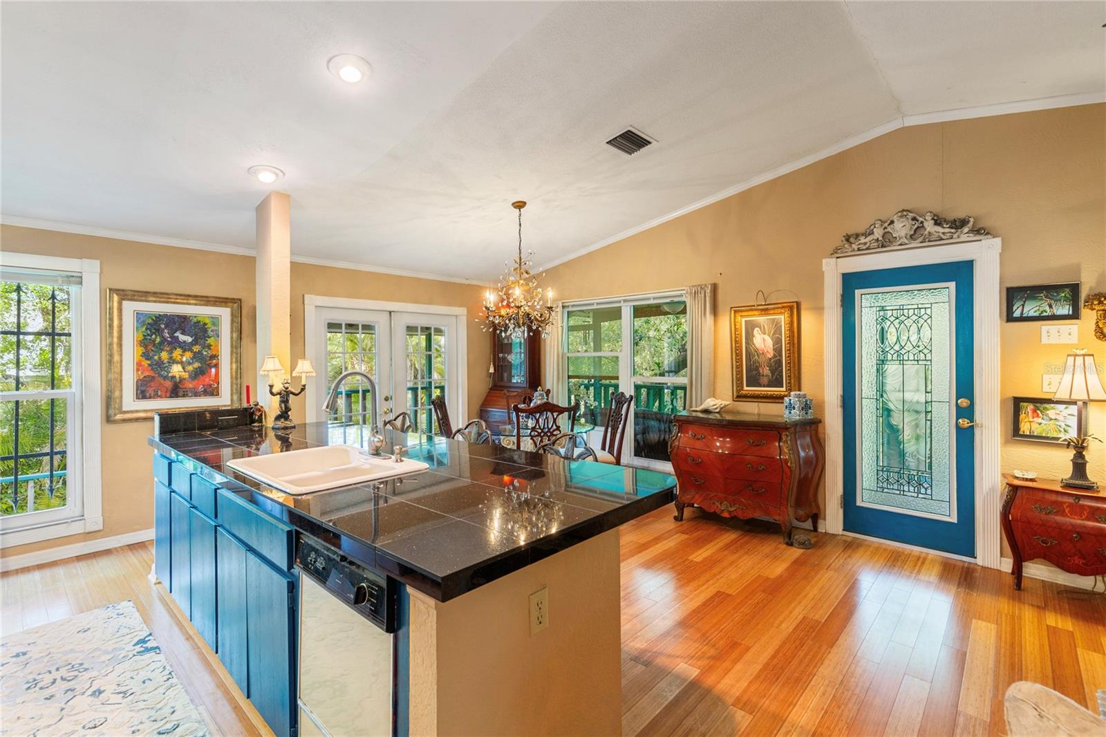 CRYSTAL BEACH - Residential