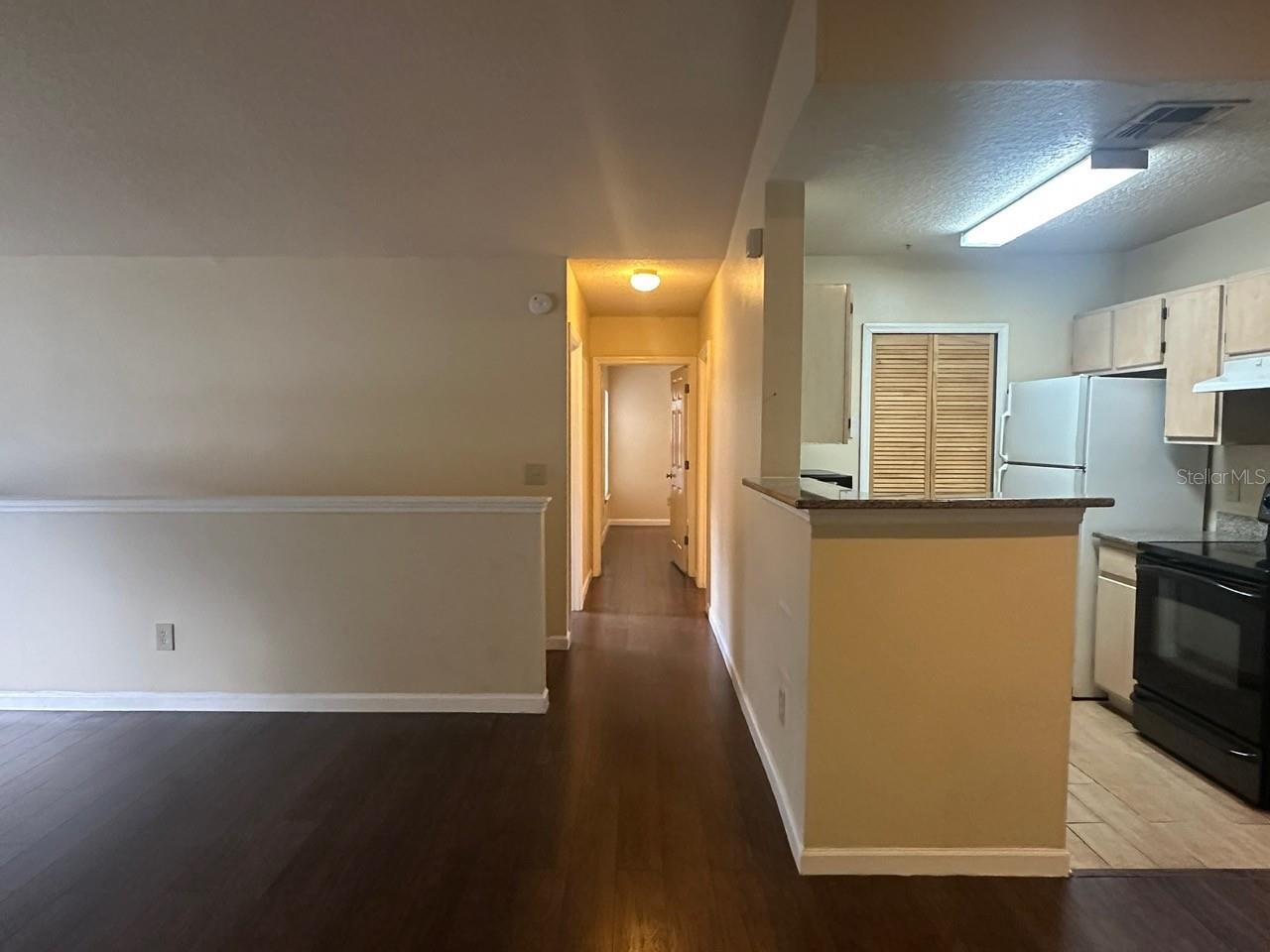 SUNSET LAKE CONDOMINIUM - Residential