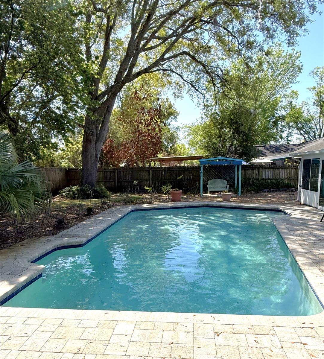 1095 GRAN PASEO DRIVE