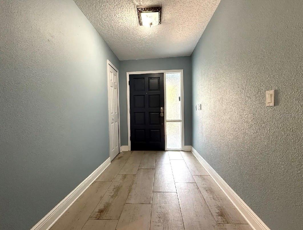 1095 GRAN PASEO DRIVE