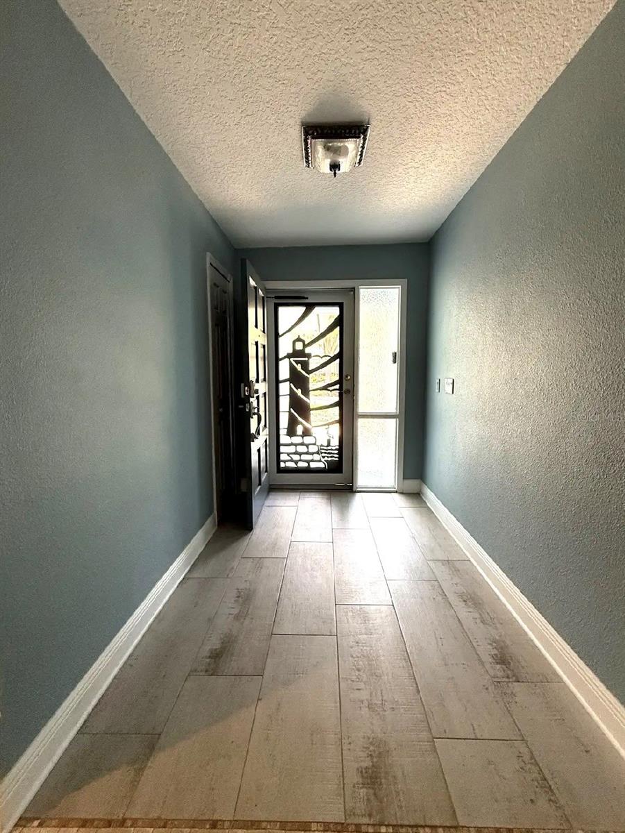 1095 GRAN PASEO DRIVE