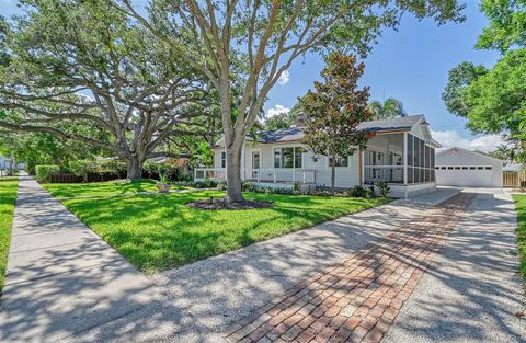 A home in SARASOTA