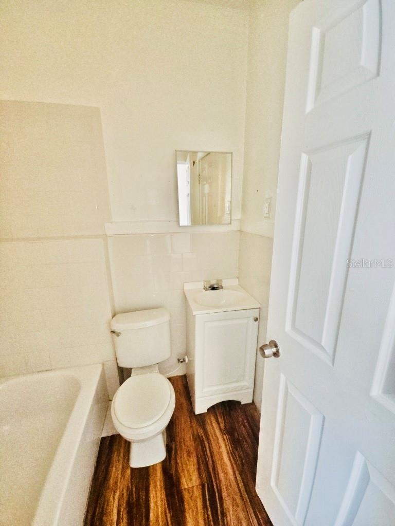 RICHARDS SUB - Residential Lease