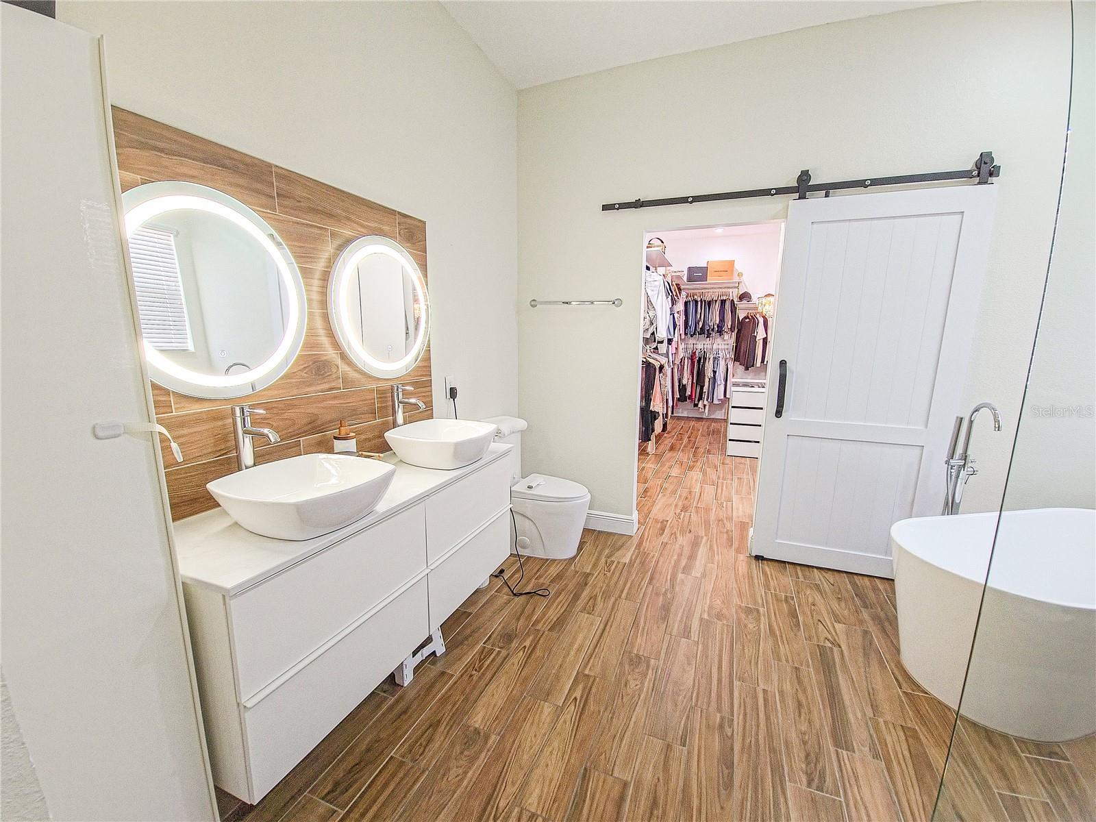 HUNTERS CREEK TR 515 PH 01 & - Residential